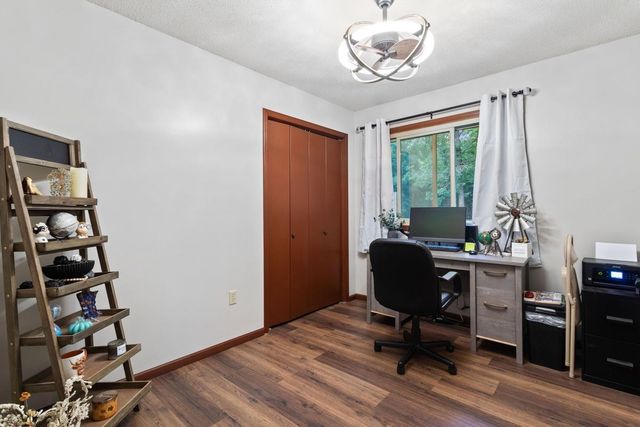 20919 Beaver Dam Court NE, Cedar, MN 55011