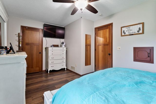 20919 Beaver Dam Court NE, Cedar, MN 55011