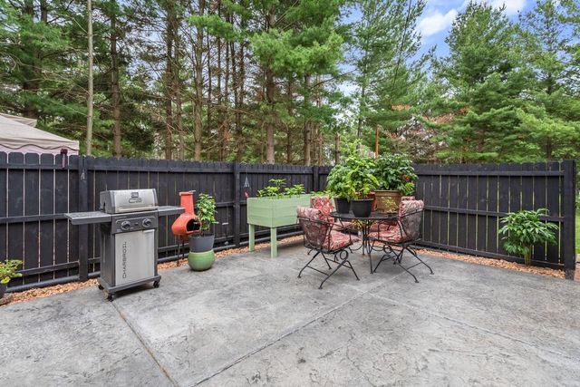 20919 Beaver Dam Court NE, Cedar, MN 55011