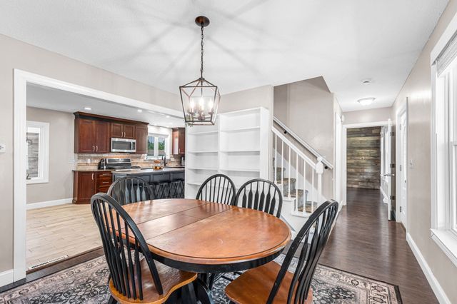 35 East Glen St, Westfield, MA 01085