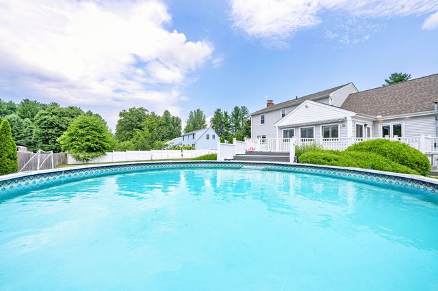 35 East Glen St, Westfield, MA 01085