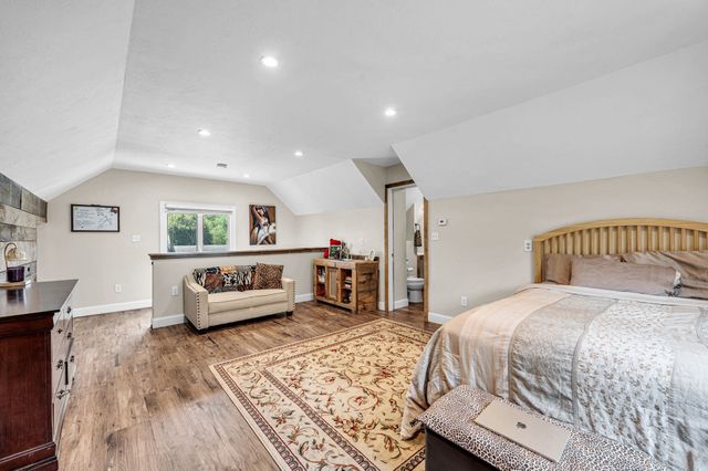 35 East Glen St, Westfield, MA 01085