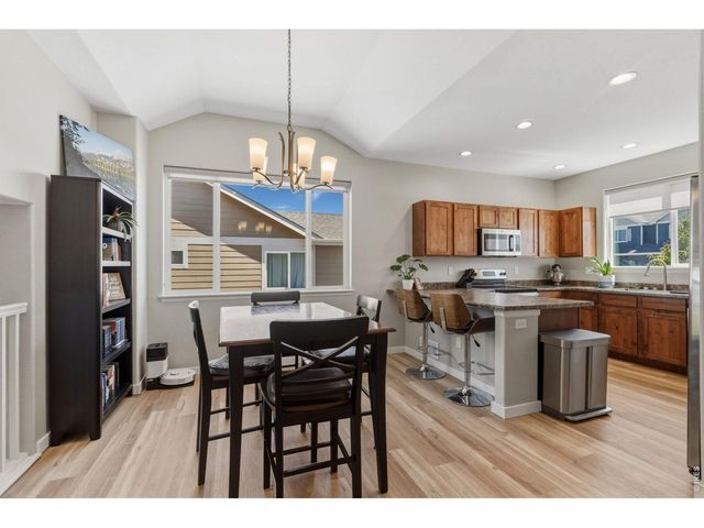 956 Maplebrook Dr, Windsor, CO 80550