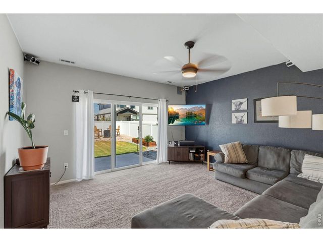 956 Maplebrook Dr, Windsor, CO 80550