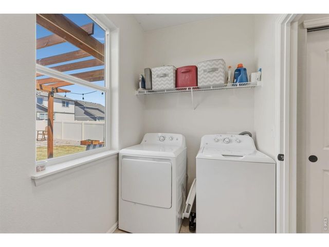 956 Maplebrook Dr, Windsor, CO 80550