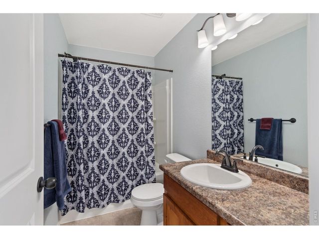 956 Maplebrook Dr, Windsor, CO 80550