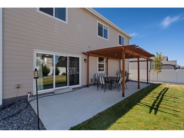 956 Maplebrook Dr, Windsor, CO 80550