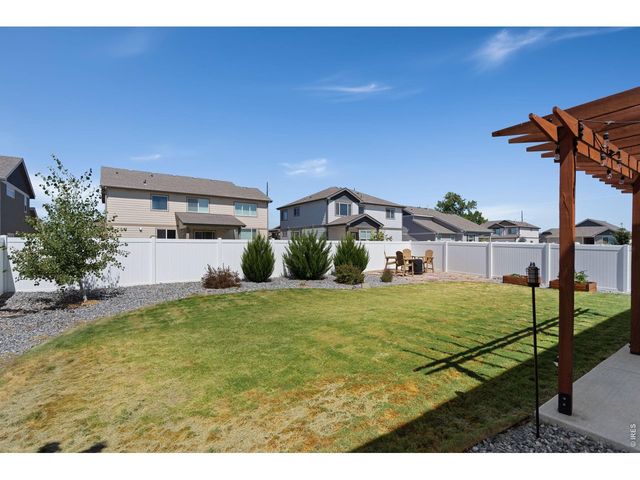 956 Maplebrook Dr, Windsor, CO 80550