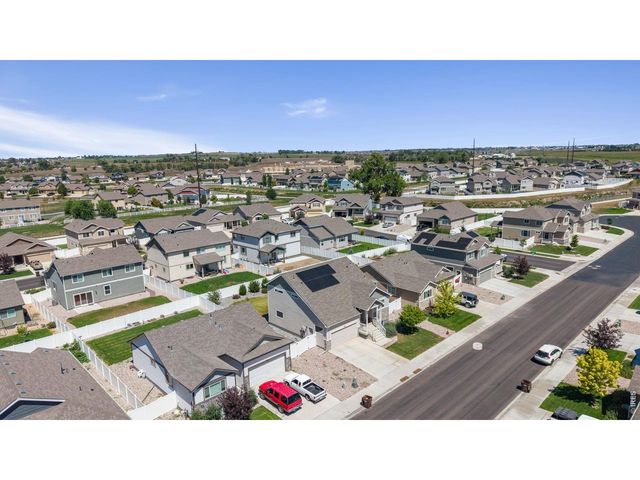 956 Maplebrook Dr, Windsor, CO 80550