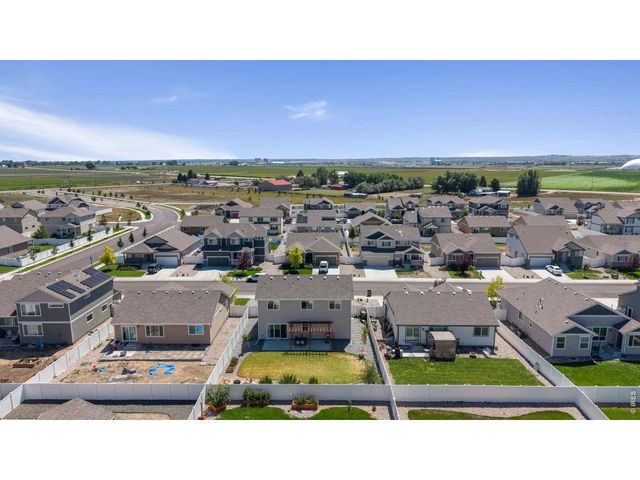 956 Maplebrook Dr, Windsor, CO 80550