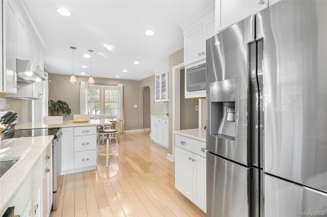 5 Birch Street W, White Plains, NY 10607