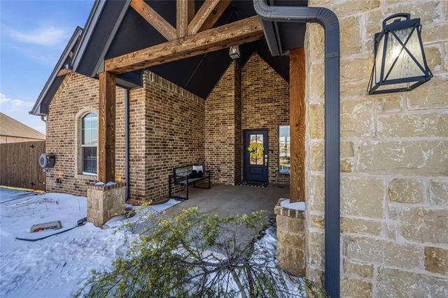 4852 Montie Circle, Tuttle, OK 73089