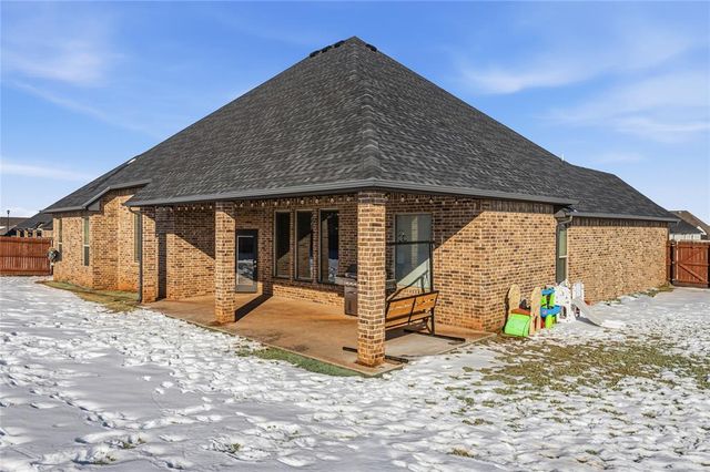 4852 Montie Circle, Tuttle, OK 73089