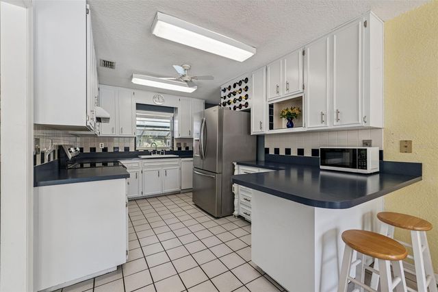 107 SUGAR CREEK ROAD, Winter Haven, FL 33880