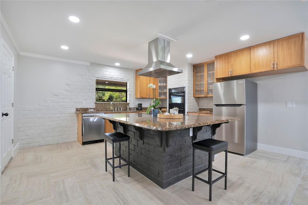 Image 11 of property listing at 2724 ARDON AVENUE, Orlando, FL 32833