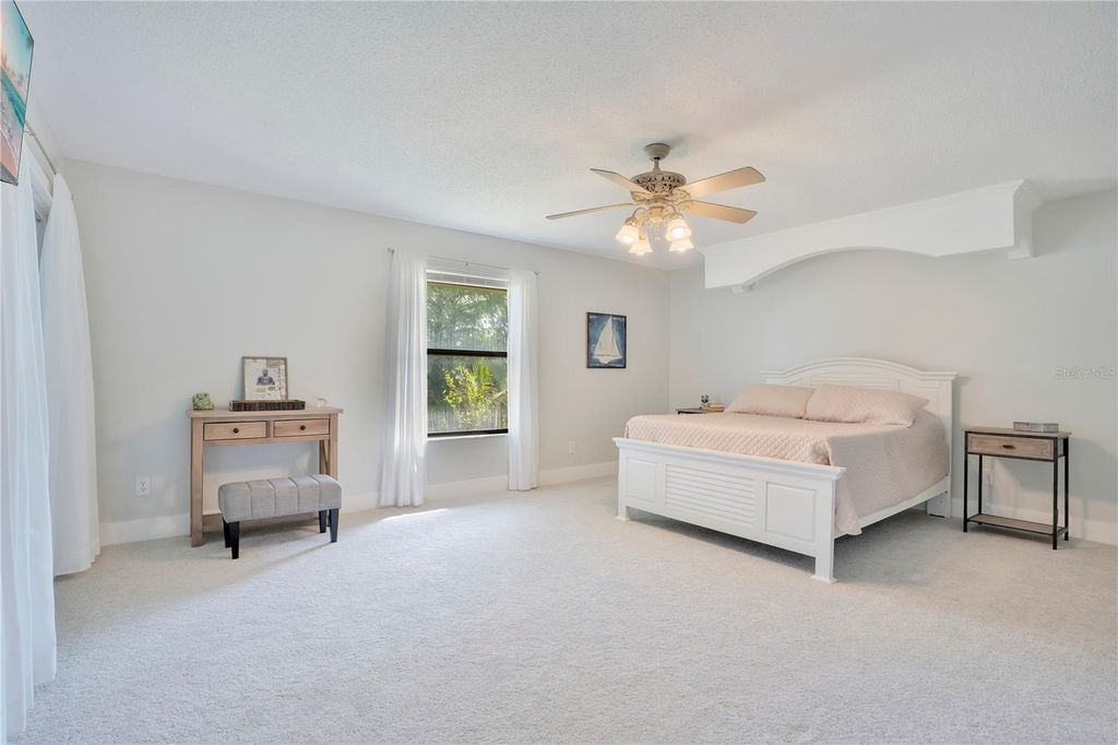 Image 19 of property listing at 2724 ARDON AVENUE, Orlando, FL 32833