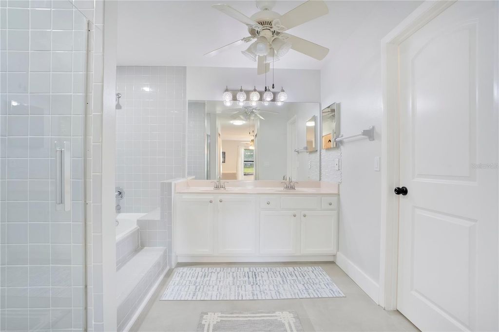 Image 24 of property listing at 2724 ARDON AVENUE, Orlando, FL 32833