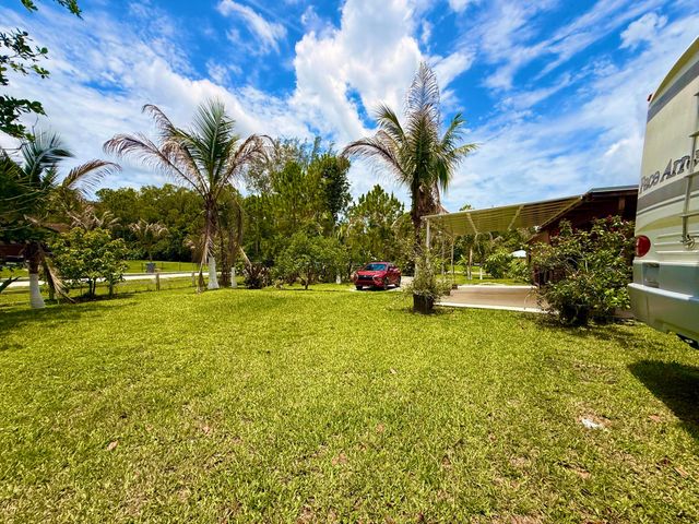 14539 N 60th Ct Court N, The Acreage, FL 33470
