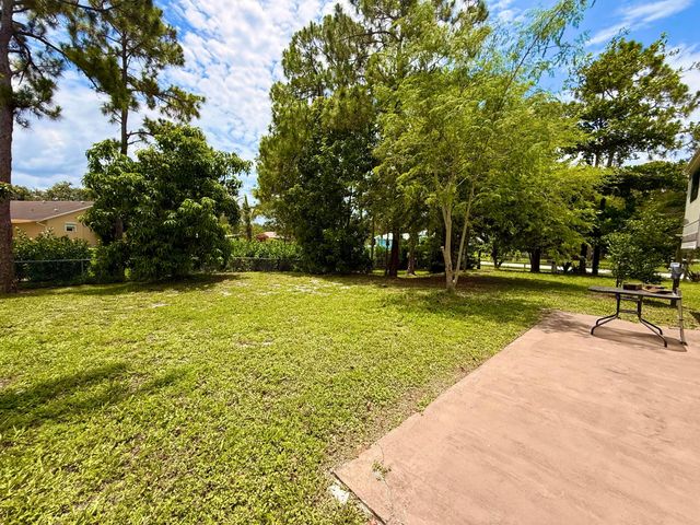 14539 N 60th Ct Court N, The Acreage, FL 33470