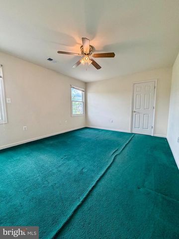 8210 HUDSON DR, La Plata, MD 20646