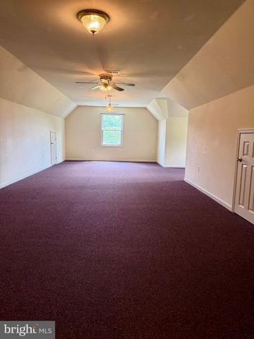8210 HUDSON DR, La Plata, MD 20646