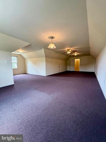 8210 HUDSON DR, La Plata, MD 20646