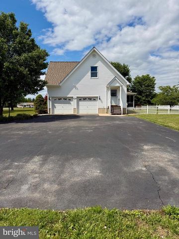 8210 HUDSON DR, La Plata, MD 20646