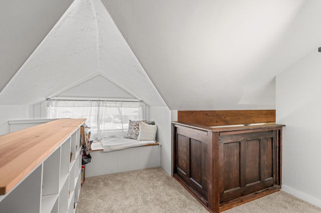 708 S Peach Street, Medford, OR 97501