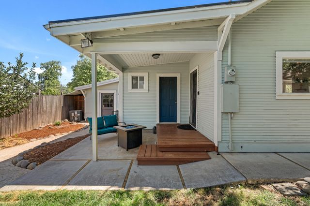 708 S Peach Street, Medford, OR 97501