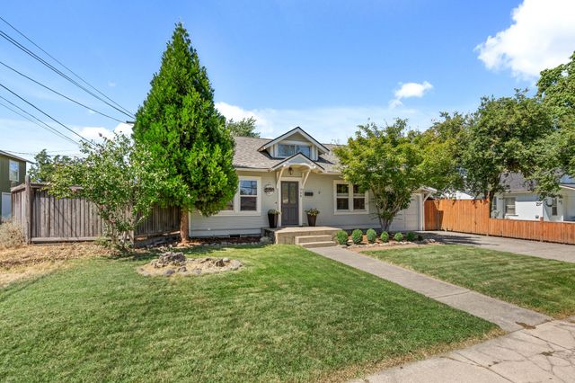 708 S Peach Street, Medford, OR 97501