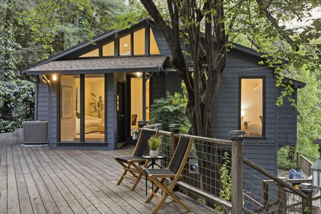 3514 Oak Knoll Drive, Redwood City, CA 94062