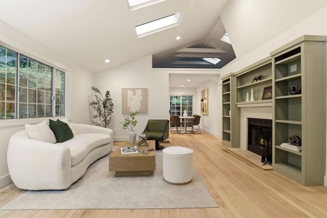 3514 Oak Knoll Drive, Redwood City, CA 94062