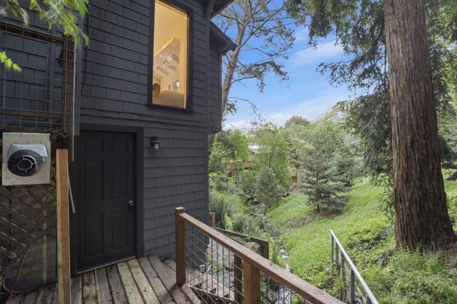 3514 Oak Knoll Drive, Redwood City, CA 94062