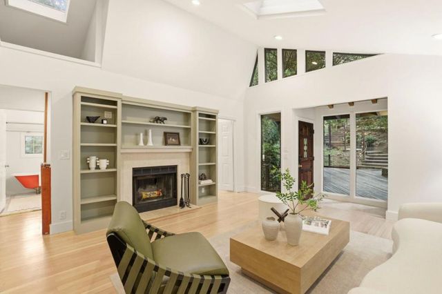 3514 Oak Knoll Drive, Redwood City, CA 94062