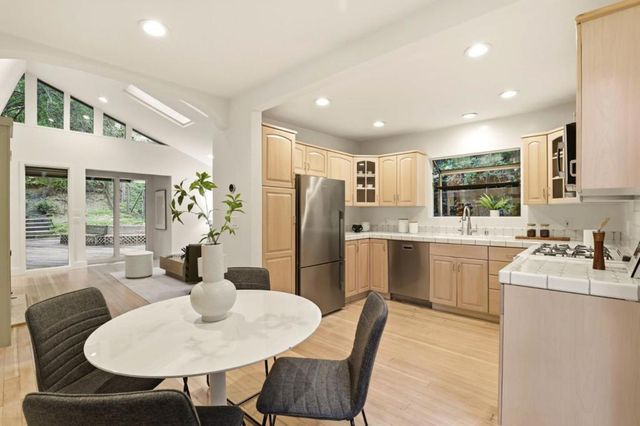 3514 Oak Knoll Drive, Redwood City, CA 94062