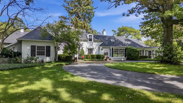 7861 N Regent COURT, Fox Point, WI 53217