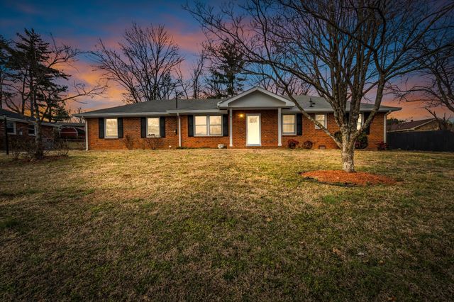 114 Connie Dr, Hendersonville, TN 37075