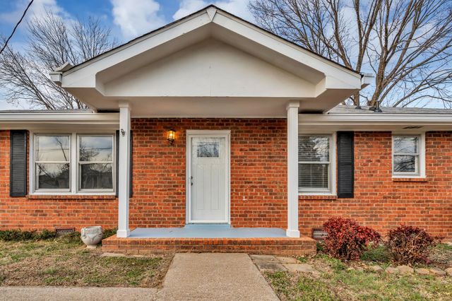 114 Connie Dr, Hendersonville, TN 37075