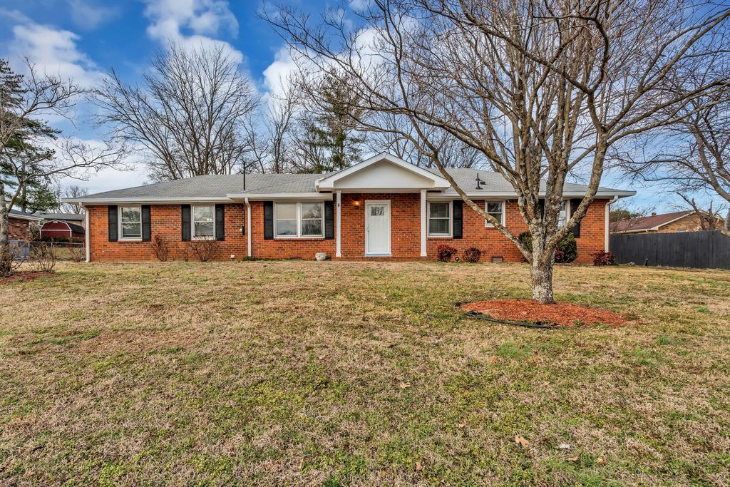 114 Connie Dr, Hendersonville, TN 37075