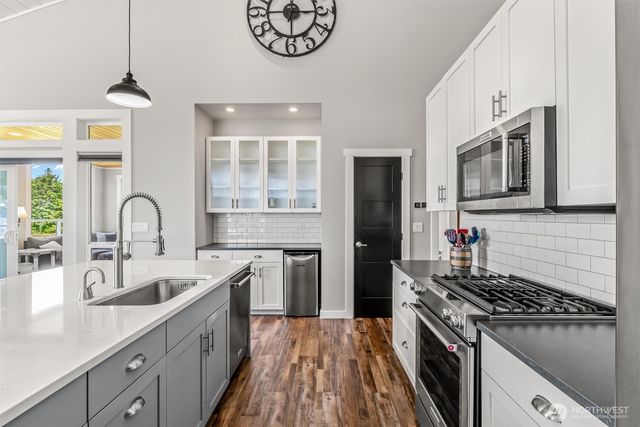 46 Port Townsend Bay Drive, Port Hadlock, WA 98339