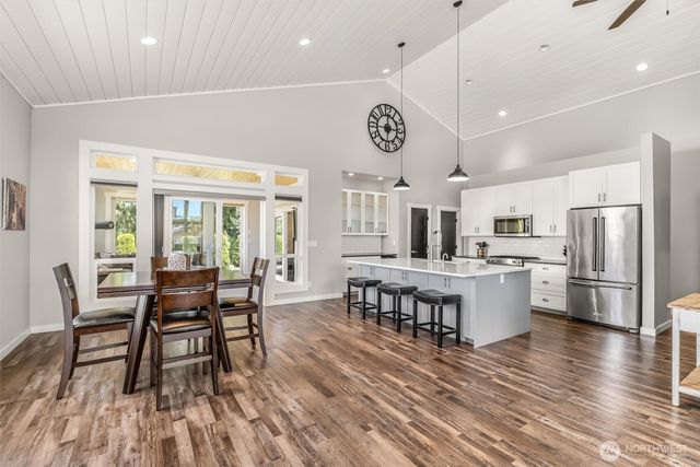 46 Port Townsend Bay Drive, Port Hadlock, WA 98339