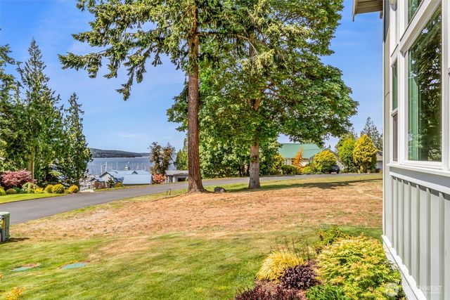 46 Port Townsend Bay Drive, Port Hadlock, WA 98339