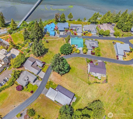 46 Port Townsend Bay Drive, Port Hadlock, WA 98339