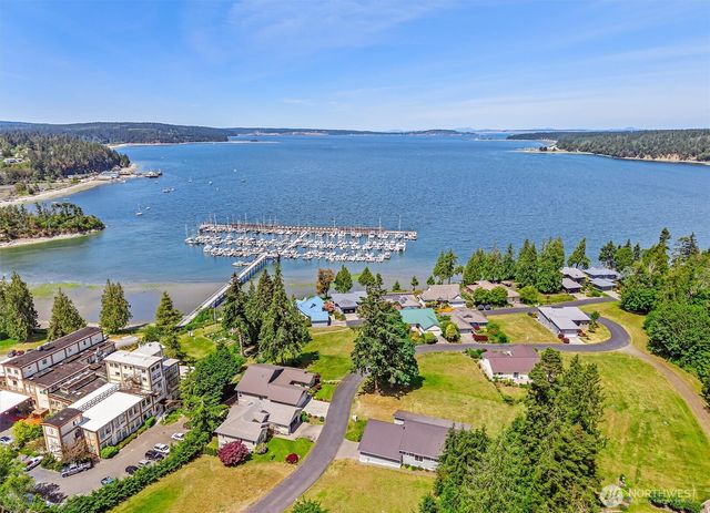 46 Port Townsend Bay Drive, Port Hadlock, WA 98339