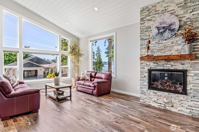 46 Port Townsend Bay Drive, Port Hadlock, WA 98339