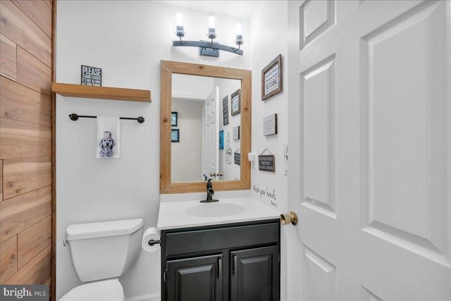 126 DEERFIELD AVE, Marlton, NJ 08053