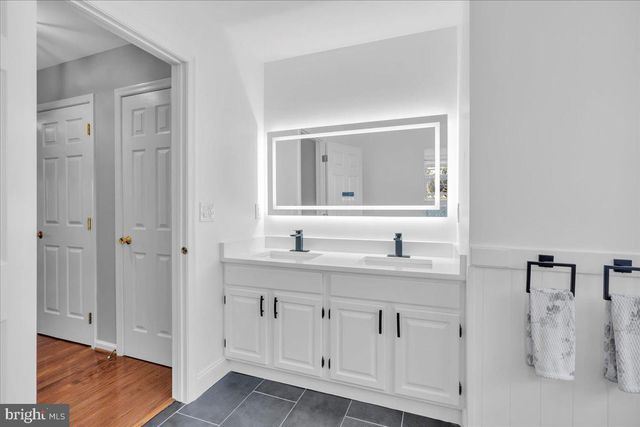 126 DEERFIELD AVE, Marlton, NJ 08053