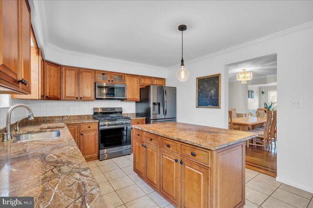 126 DEERFIELD AVE, Marlton, NJ 08053