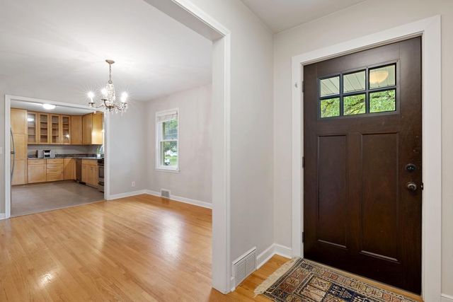 5117 Windsor Avenue, Edina, MN 55436