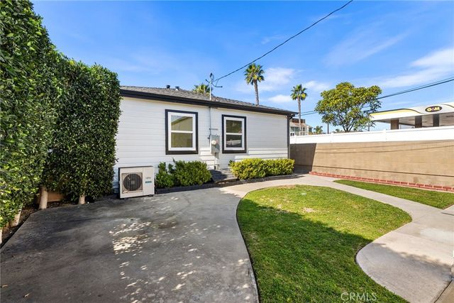 324 13th, Seal Beach, CA 90740